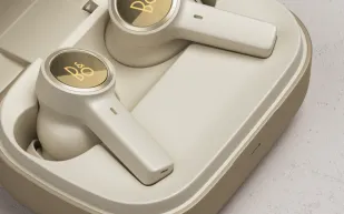 «Bang & Olufsen» تصدر سمّاعات الأذن «Beoplay EX» متعددة الاستخدامات