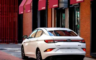 سيارة جاك J7.. فخامة على الطريق