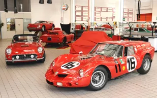 بقيمة 30 مليون دولار... تعرض أغلى سيارة فيراري لحادث مروع (فيديو)