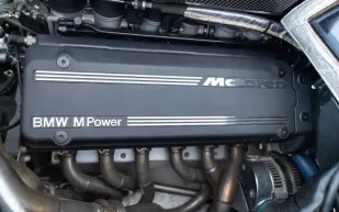 «ماكلارين» تتعاون مع «بي  إم دبليو» في تطوير سيارة كهربائية خارقة 