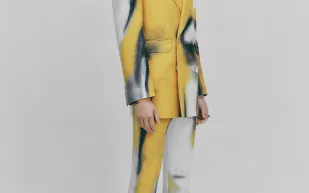 حي سوهو يلهم ألكساندر ماكوين لخريف وشتاء 2022