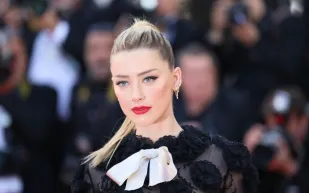 بعد إفلاسها.. أمبر هيرد تلجأ لبيع منزلها مقابل هذا السعر 