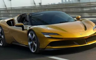 برغم الحرب والتضحم.. السيارات الفاخرة تحقق مبيعات قياسية!