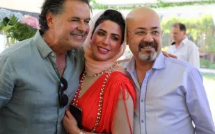 أول تعليق من وزارة الخارجية العراقية على صورة زوجة سفيرها مع راغب علامة