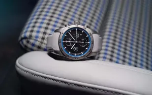 ساعة فريدة من بورش تزامنًا مع إطلاق موديل «911 سالي سبيشال» (فيديو)