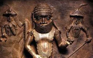 بعد سرقتها بهجوم دموي.. متحف بريطاني يعيد آثارًا ثمينة إلى نيجيريا