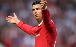 كريستيانو رونالدو يتوعد مروجي الأكاذيب عن مستقبله في مانشستر يونايتد