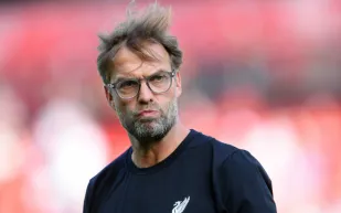  يورغن كلوب يشن هجومًا على برشلونة.. فما القصة؟