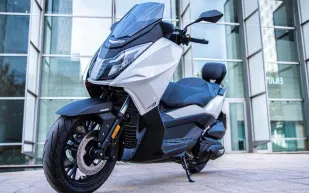 أحدث إصداراتها.. «Mitt» تكشف عن سكوتر «330 GTS» (صور) 