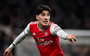 بعد 11 عامًا.. برشلونة يحقق حلم «هيكتور بيليرين» بالمجان