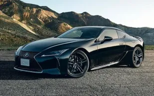 قبل بيعها بمزاد خيري.. لكزس LC 500 Aviation Edition تُعرض بنادي اليخوت بجدة 