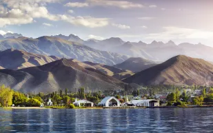 السياحة في قرغيزستان بلاد الجبال السماوية في انتظارك