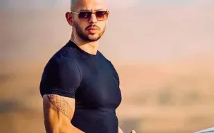 الملاكم «أندرو تيت» يثر الجدل حول اعتناقه الإسلام