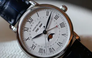 3 ساعات فاخرة من Montblanc تختصر ذروة الإبداع 