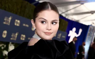 سيلينا جوميز تتخلى عن المتبرعة لها بكليتها