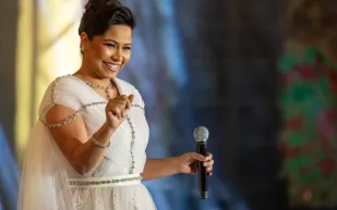 شيرين عبدالوهاب تقاضي أخاها بسبب حسام حبيب 