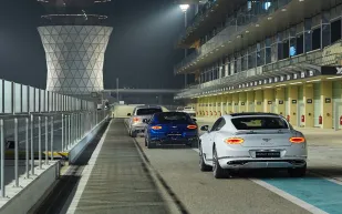 لقاء مع سيارات بنتلي على الحلبة.. إرث رياضي مغلّف بالحرير