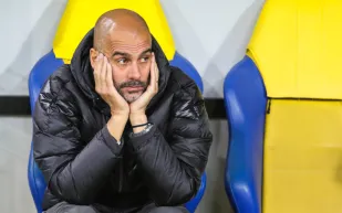 «غوارديولا» ينهال بالمديح على «ميسى».. هكذا وصفه