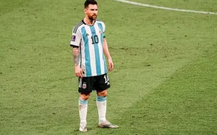 ميسي: لم أفعل شيئًا حتى أعتذر للمكسيك