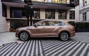 بنتلي بانتايجا EWB ورحلة خارج نطاق التوقعات