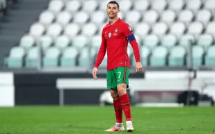 سيصبح سفيرًا لـ "العالمي" بعد اعتزاله .. رونالدو يقترب من النصر براتب 175 مليون إسترليني