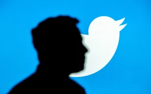 إيلون ماسك يُدافع عن تخفيضه للتكاليف في "تويتر"