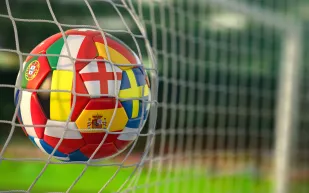 «فيفا»: الأندية السعودية تتصدر قائمة الأكثر إنفاقًا في آسيا