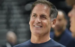 الملياردير مارك كوبان يتحدث عن ترك ثروته.. والسعادة بـ 1% منها فقط