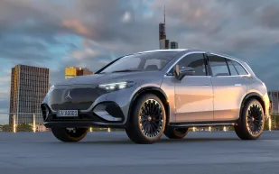 بسعر يبدأ من 104 آلاف دولار.. نظرة على مرسيدس 2023 EQS (فيديو)