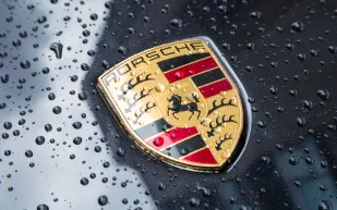 «بورشه» تُخطط للتحول إلى علامة تجارية صديقة للبيئة في 2030