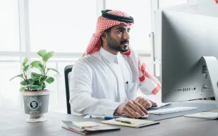 العمل: تراجع توظيف السعوديين بالقطاع الخاص في 2016.. وهذا هو السبب