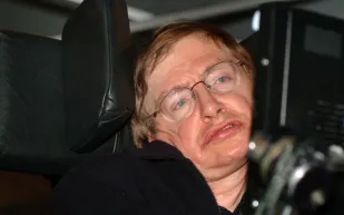 تنبأ بها قبل وفاته.. ستيفن هوكينغ يكشف كيف سينتهي الكون