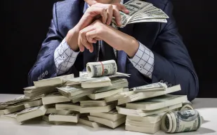 دراسة: محدودو الدخل أكثر ذكاءً من الأغنياء