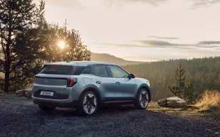 إكسبلورر كهربائية بالكامل.. سيارة جديدة من «فورد» لهواة الرحلات العائلية