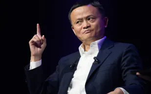 مؤسس «علي بابا» يعود إلى الصين بعد فترة في «المنفى الاختياري»