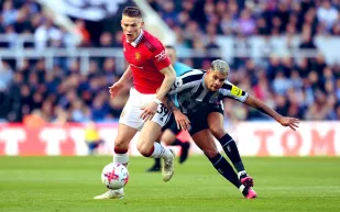 مدرب مانشستر يونايتد يكشف أسباب الخسارة أمام نيوكاسل