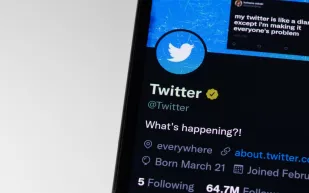 البيت الأبيض يرفض الدفع مقابل العلامة الزرقاء في «تويتر»