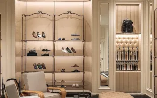 للمتسوقين الأثرياء.. "غوتشي" تفتتح متجرًا جديدًا في بالم بيتش الأمريكية