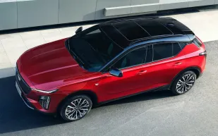 كاديلاك الأمريكية تكشف عن جيتي 4 كوبيه لأول مرة في الصين 