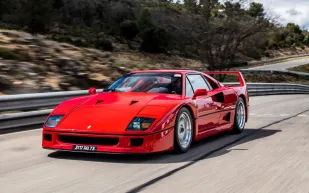 سيارة فريدة من "فيراري" للبيع مقابل 3 ملايين يورو