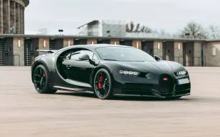 سيارة "بوغاتي شيرون" للبيع بـ3.5 مليون دولار.. هل تشتريها؟