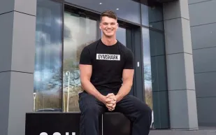 أصغر ملياردير بريطاني يخطط لبناء سلسلة متاجر لـ"جيم شارك"