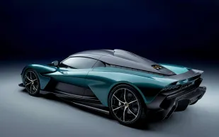 "أستون مارتن" تطرح جيلاً جديدًا من السيارات عالية الأداء
