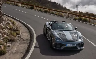 سيارة "بورش 718 سبايدر RS 2024".. انطلق بقوة 493 حصانًا