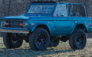 سيارة "Ford Bronco" موديل 1973 للبيع في مزاد مايكوم
