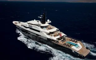 بيع اليخت الفاخر "ألفا نيرو" بـ 67.6 مليون دولار