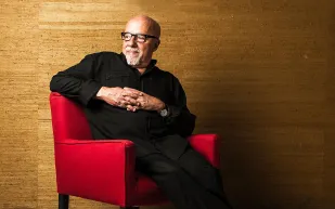 باولو كويلو يكتب لـ«الرجل»: حوارات مع بوذا