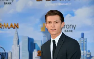 للحفاظ على صحته العقلية.. توم هولاند يعتزل التمثيل لمدة عام (فيديو)