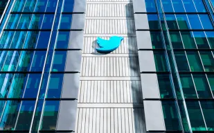 مدينة سان فرانسيسكو تحقق في تغيير شعار تويتر إلى "X"