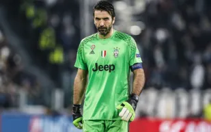 "بوفون" يعود لمنتخب إيطاليا من جديد.. ما القصة؟
